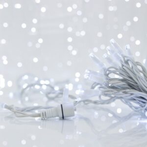 ΣΕΙΡΑ, 100 LED 5mm ΜΕ ΚΑΛΥΜΜΑ, 230V, 2 ΕΠΕΚΤΑΣΕΙΣ ΕΩΣ 9 ΣΕΤ, ΛΕΥΚΟ ΚΑΟΥΤΣΟΥΚ ΚΑΛΩΔΙΟ, ΛΕΥΚΟ LED ΑΝΑ 10cm, ΙΡ65 (ΧΩΡΙΣ ΠΡΟΕΚΤΑΣΗ ΠΑΡΟΧΗΣ)